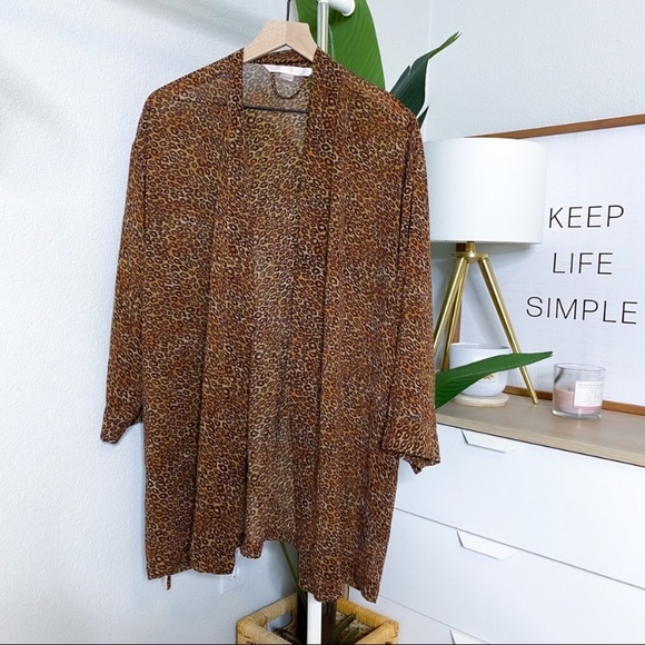 Victoria’s Secret Leopard Print Semi-Sheer Rare Unique Robe or Swimsuit Cover-Up - Picture 6 of 16